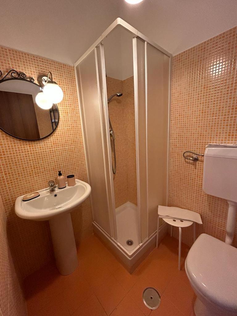 Il Gelso Guest House Trivigno Ngoại thất bức ảnh